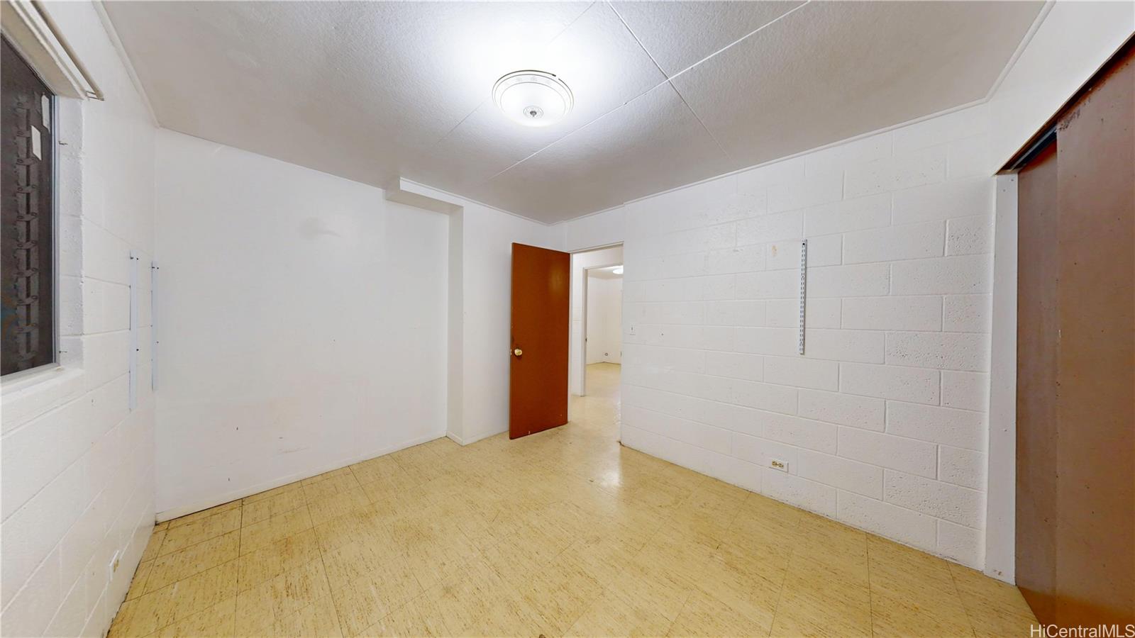 2210  School Street Kalihi-lower, Honolulu home - photo 17 of 25