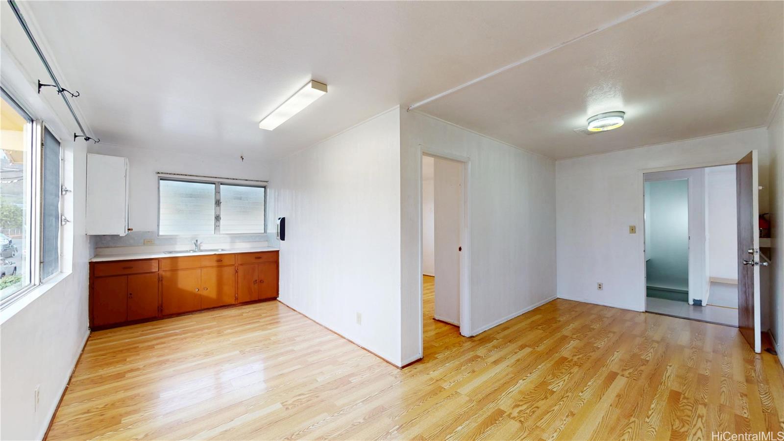 2210  School Street Kalihi-lower, Honolulu home - photo 5 of 25