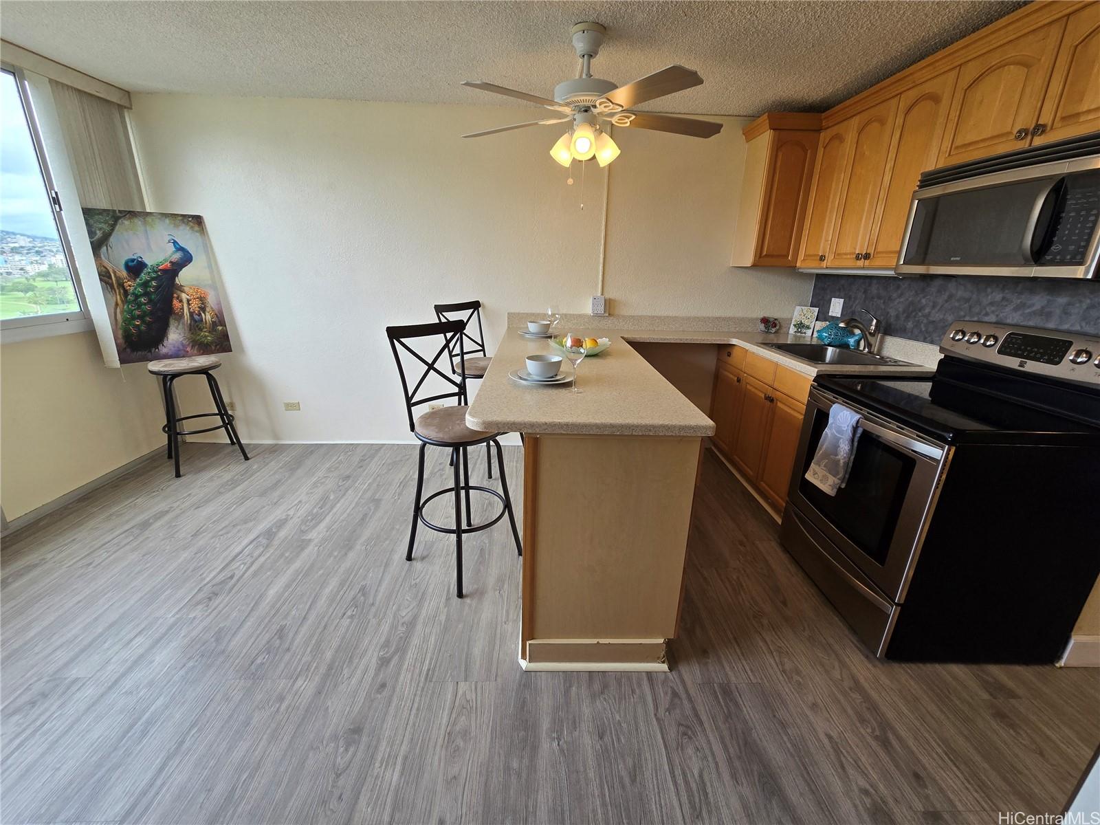 Aloha Lani condo # 1405, Honolulu, Hawaii - photo 3 of 24