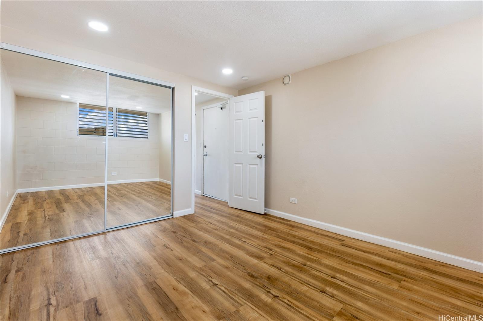 Aloha Lani condo # 1606, Honolulu, Hawaii - photo 15 of 25