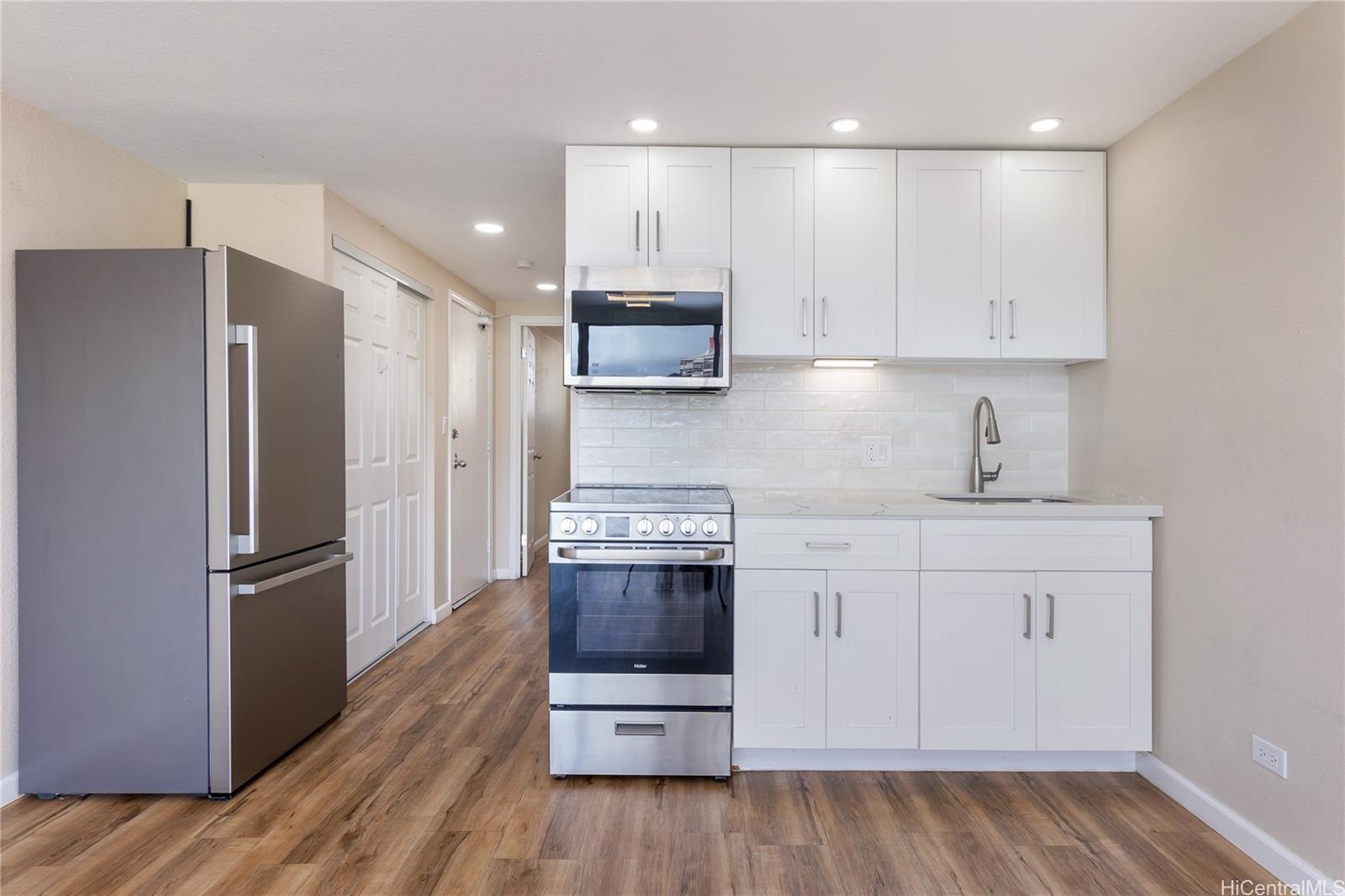 Aloha Lani condo # 1606, Honolulu, Hawaii - photo 9 of 25