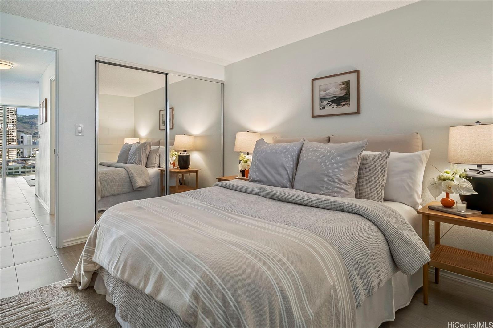 Aloha Lani condo # 1614, Honolulu, Hawaii - photo 8 of 20