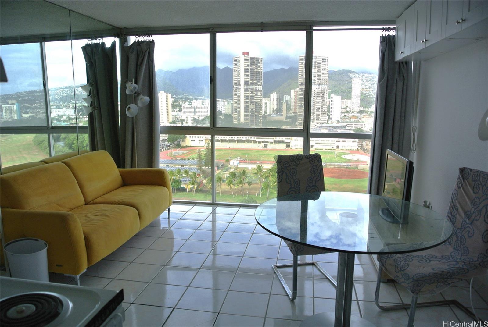 Aloha Lani condo # 1815, Honolulu, Hawaii - photo 2 of 19