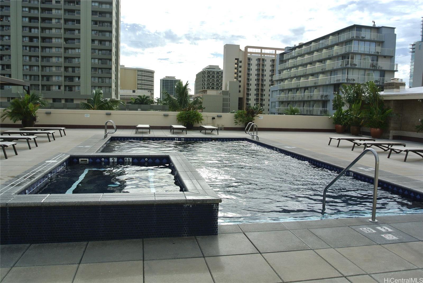 Aloha Lani condo # 1815, Honolulu, Hawaii - photo 9 of 19