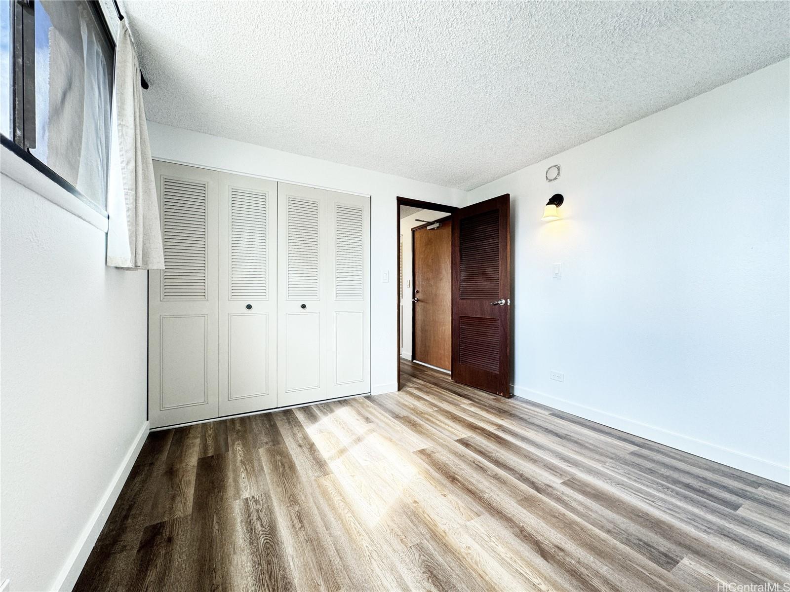 2211 Ala Wai Blvd Honolulu - Rental - photo 11 of 11