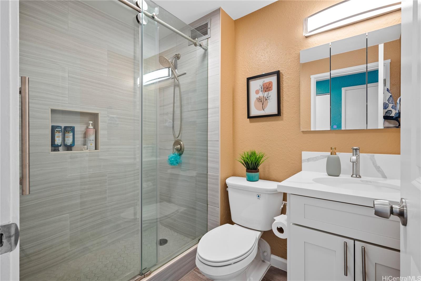 Aloha Lani condo # 2414, Honolulu, Hawaii - photo 13 of 25