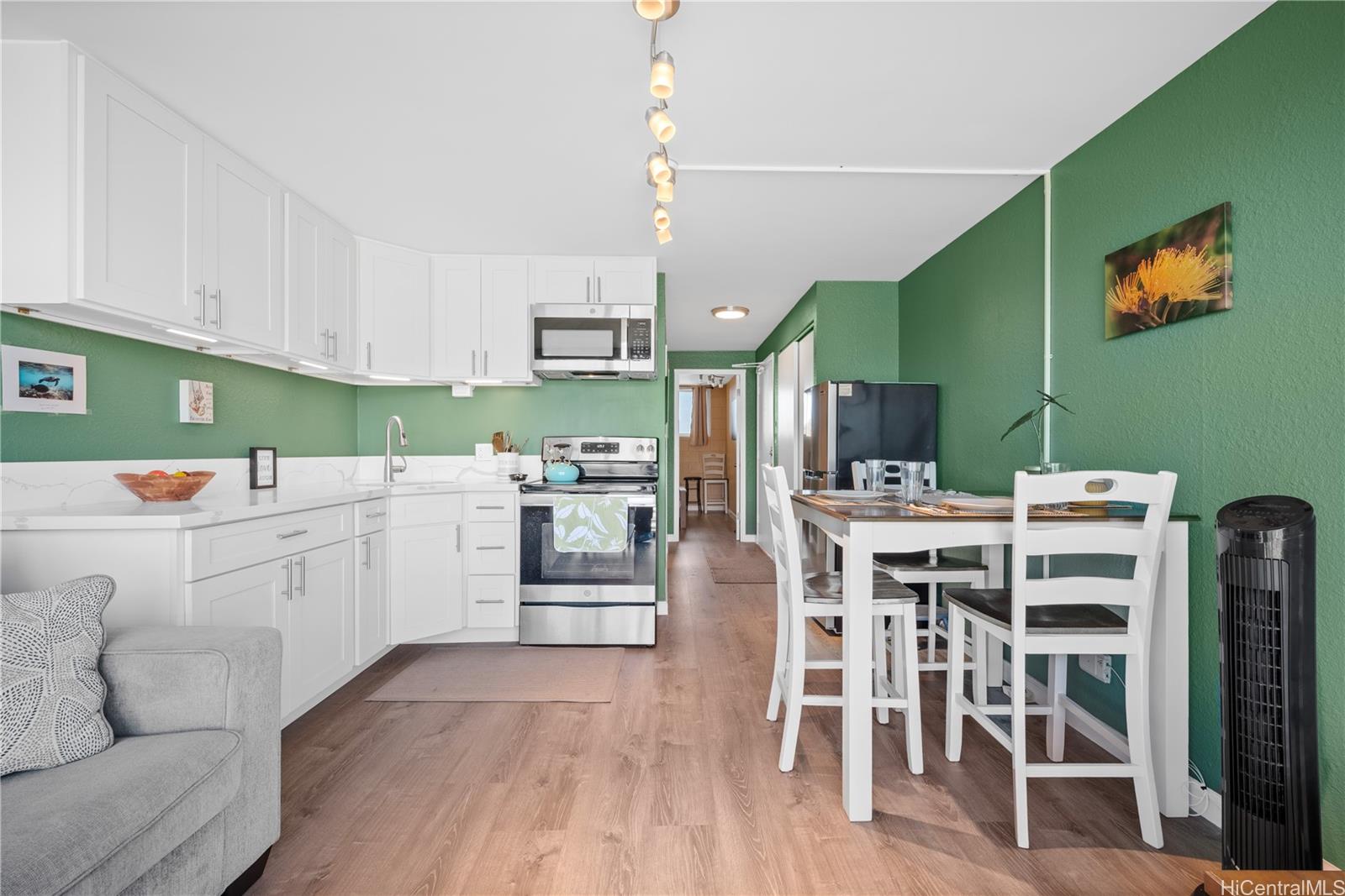 Aloha Lani condo # 2414, Honolulu, Hawaii - photo 8 of 25