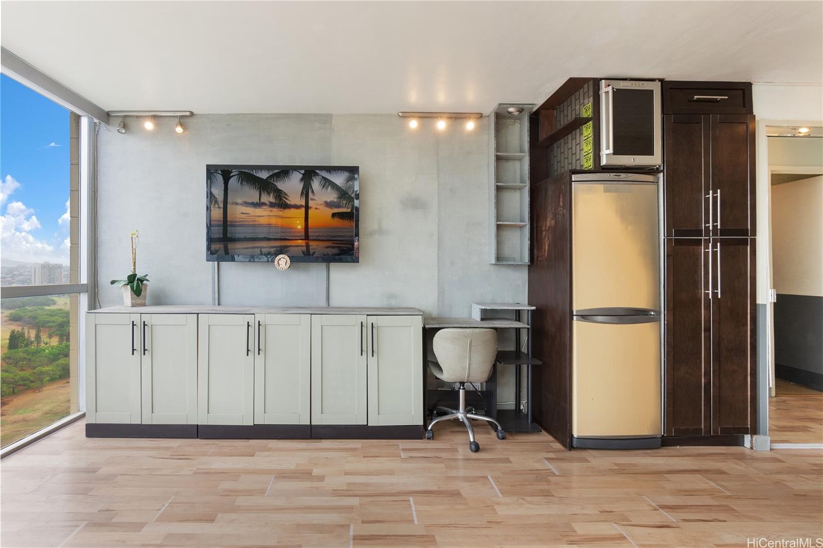 Aloha Lani condo # 2504, Honolulu, Hawaii - photo 5 of 25