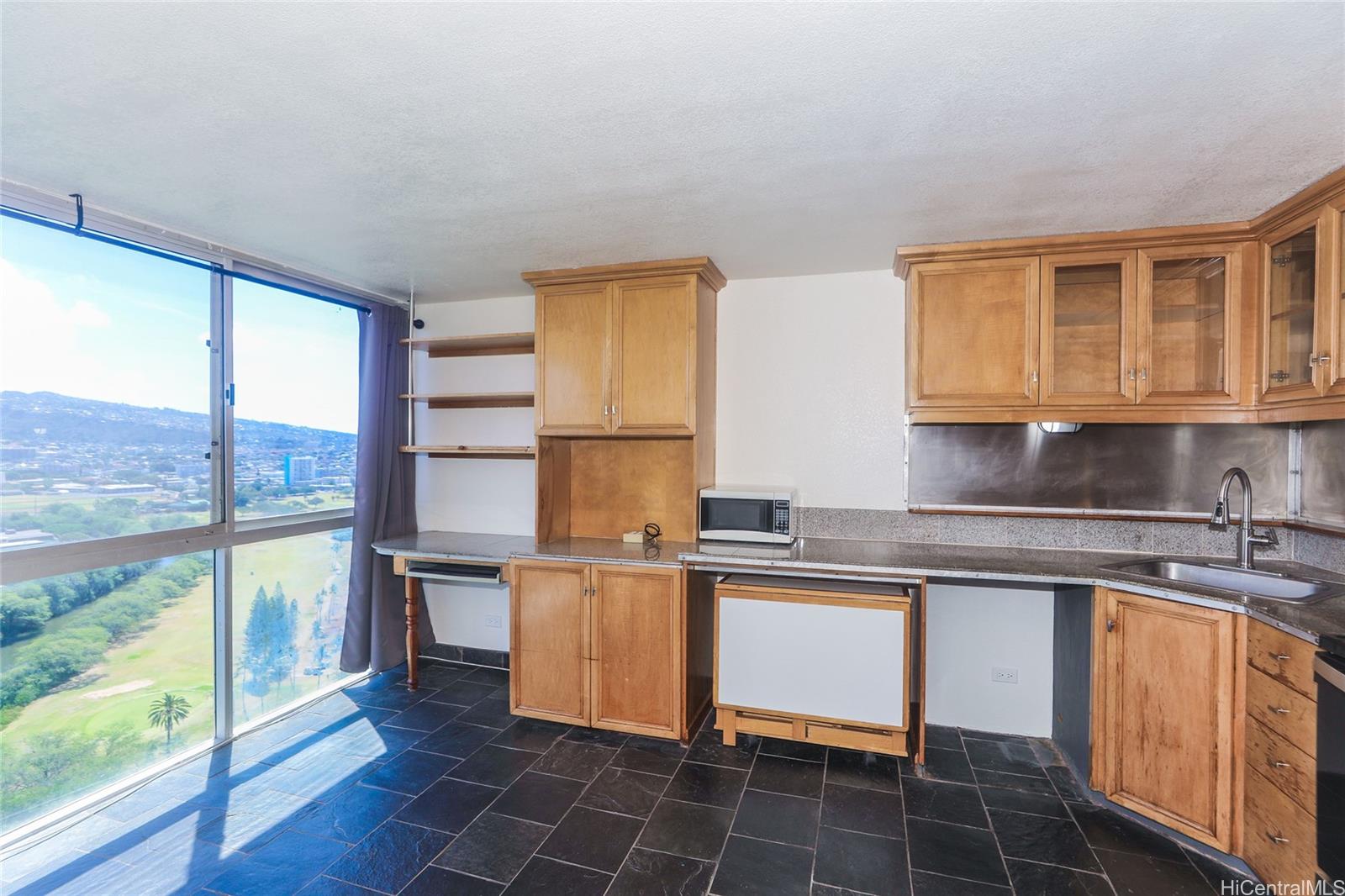 Aloha Lani condo # 2505, Honolulu, Hawaii - photo 4 of 14