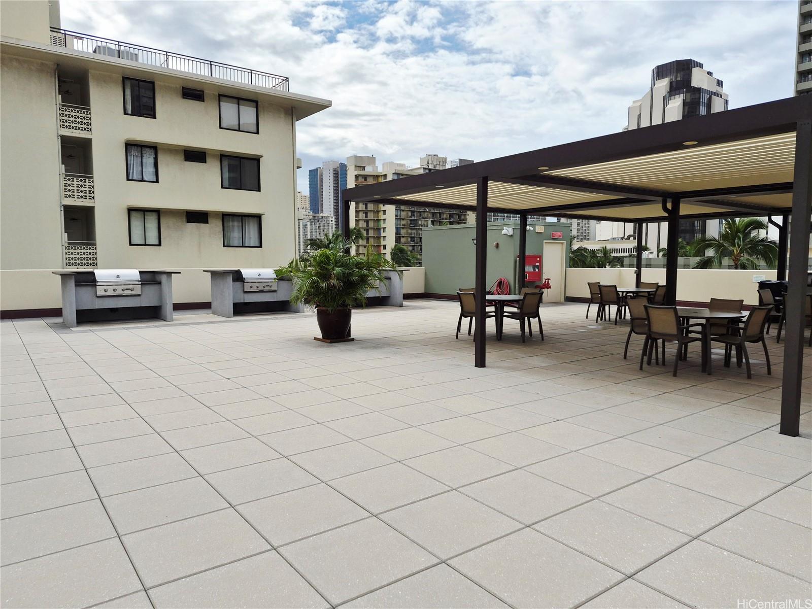 2211 Ala Wai Blvd Honolulu - Rental - photo 15 of 24