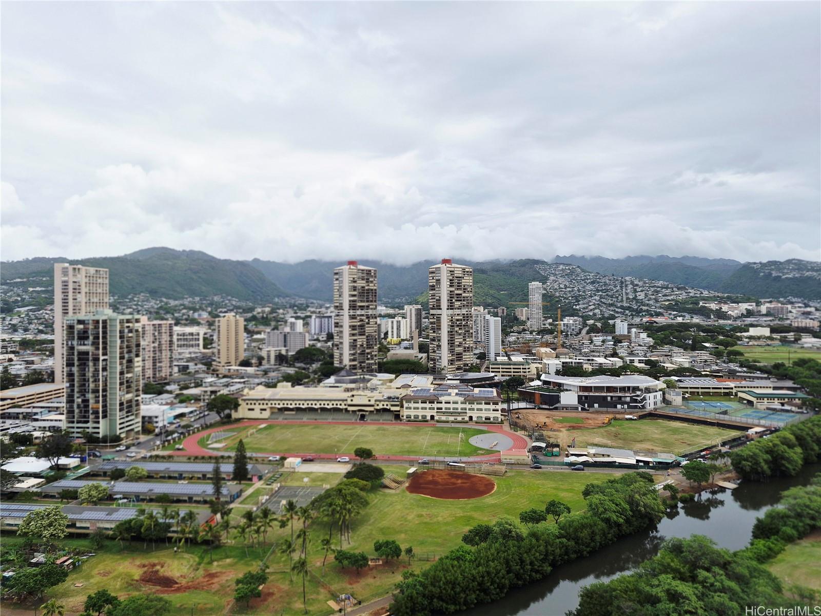 2211 Ala Wai Blvd Honolulu - Rental - photo 10 of 24