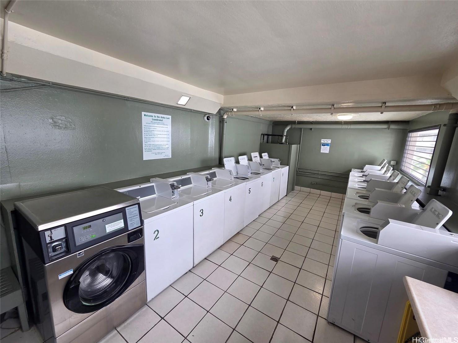 2211 Ala Wai Blvd Honolulu - Rental - photo 6 of 8