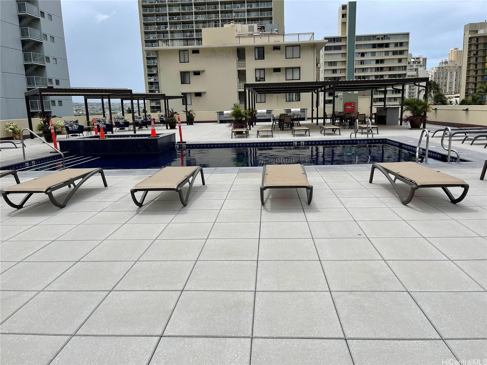 2211 Ala Wai Blvd Honolulu - Rental - photo 17 of 17