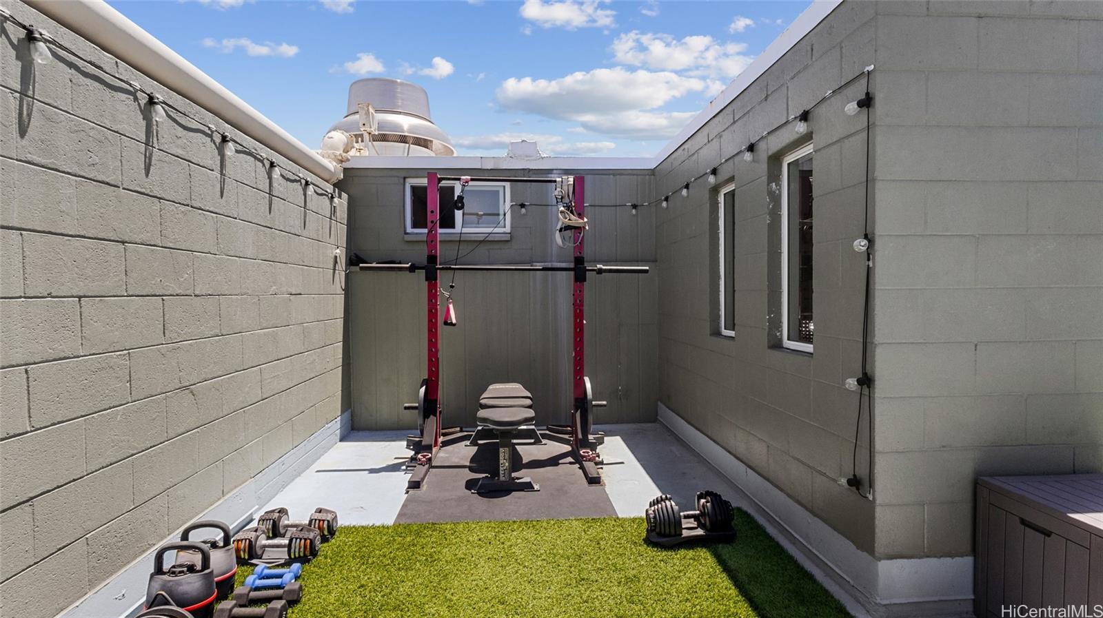 Aloha Lani condo # P2, Honolulu, Hawaii - photo 15 of 17