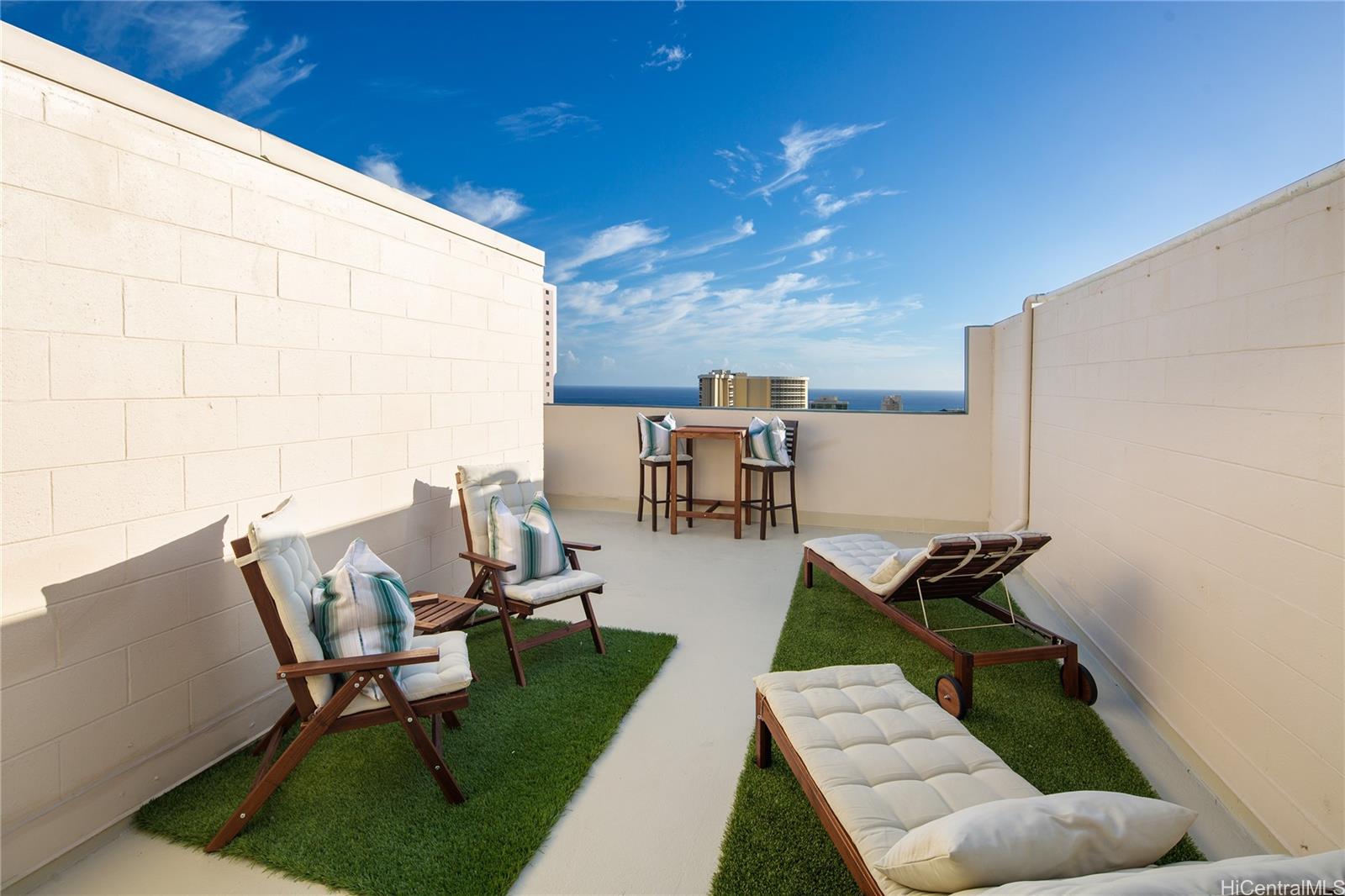 Aloha Lani P5, 2211 Ala Wai Blvd, Honolulu Waikiki condo Sold