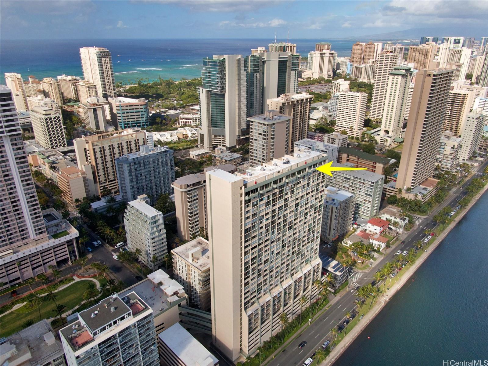 2211 Ala Wai Blvd Honolulu - Rental - photo 2 of 24