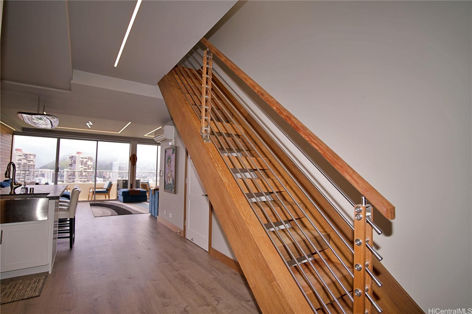 2211 Ala Wai Blvd Honolulu - Rental - photo 15 of 24