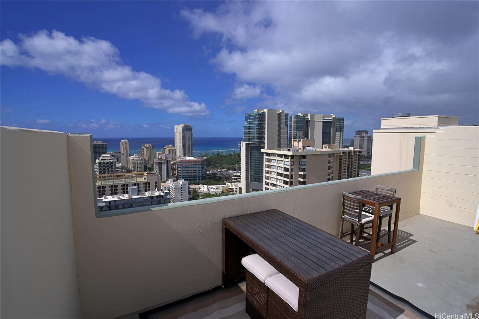 2211 Ala Wai Blvd Honolulu - Rental - photo 23 of 24