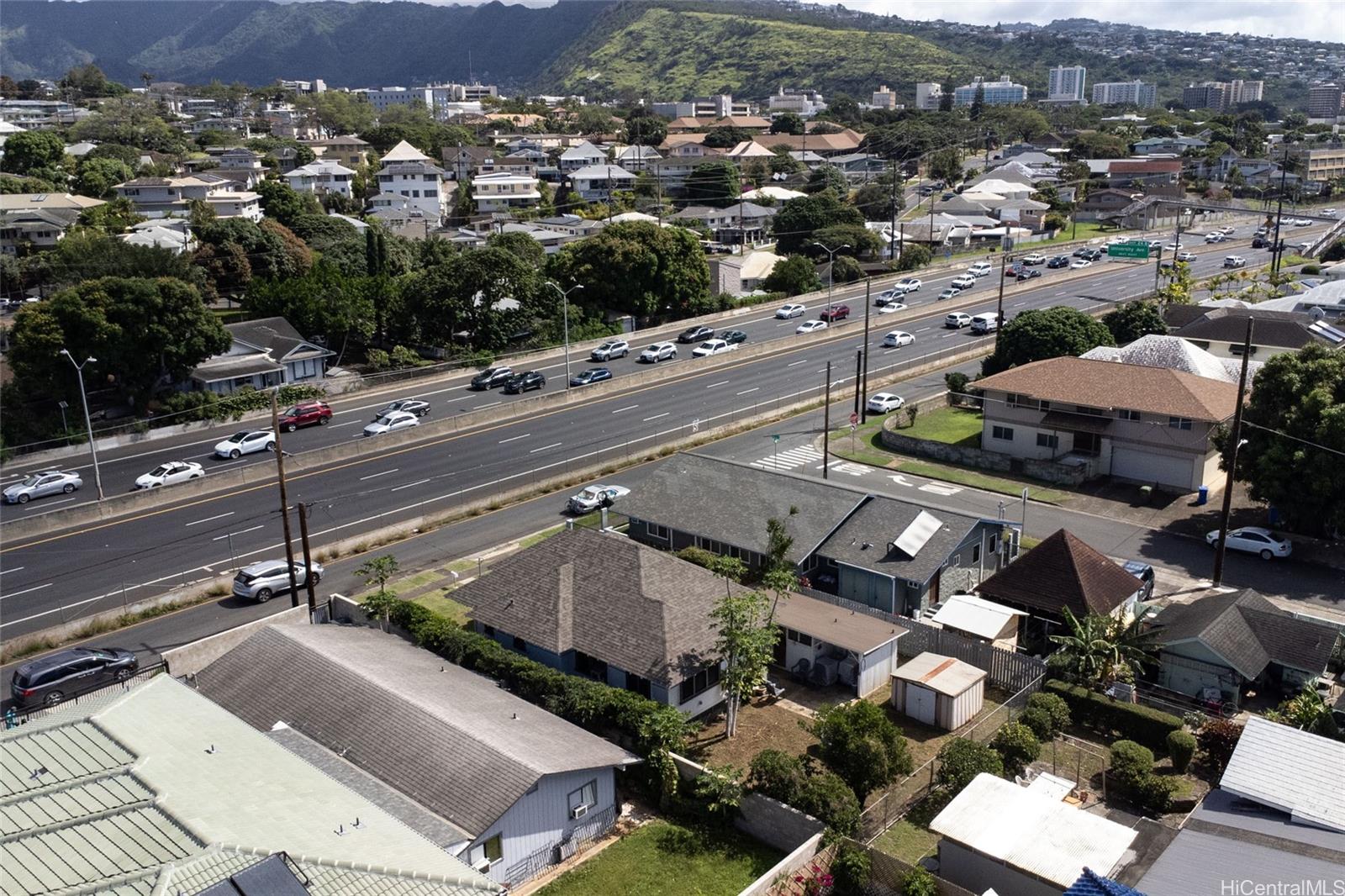 2211  Bingham St Moiliili, Honolulu home - photo 19 of 22