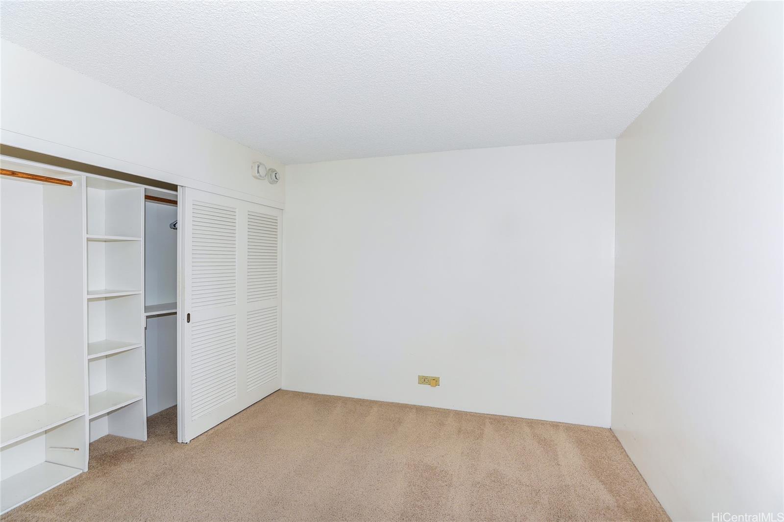 2215 Aloha Dr Honolulu - Rental - photo 12 of 25