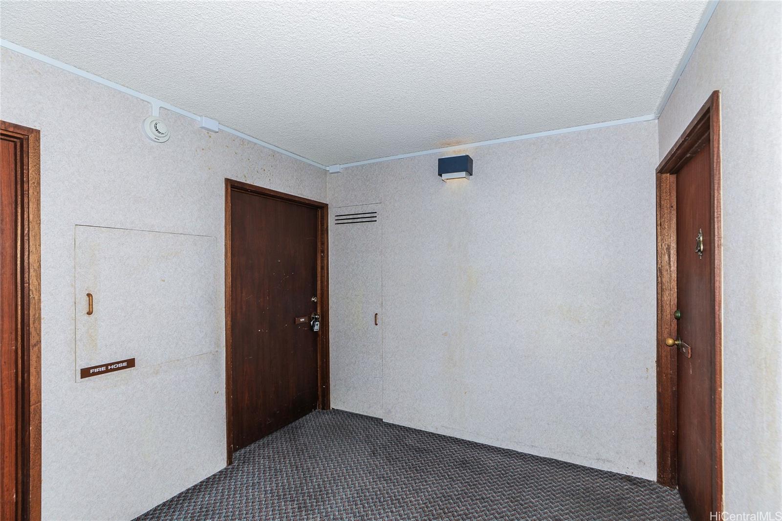 2215 Aloha Dr Honolulu - Rental - photo 17 of 25