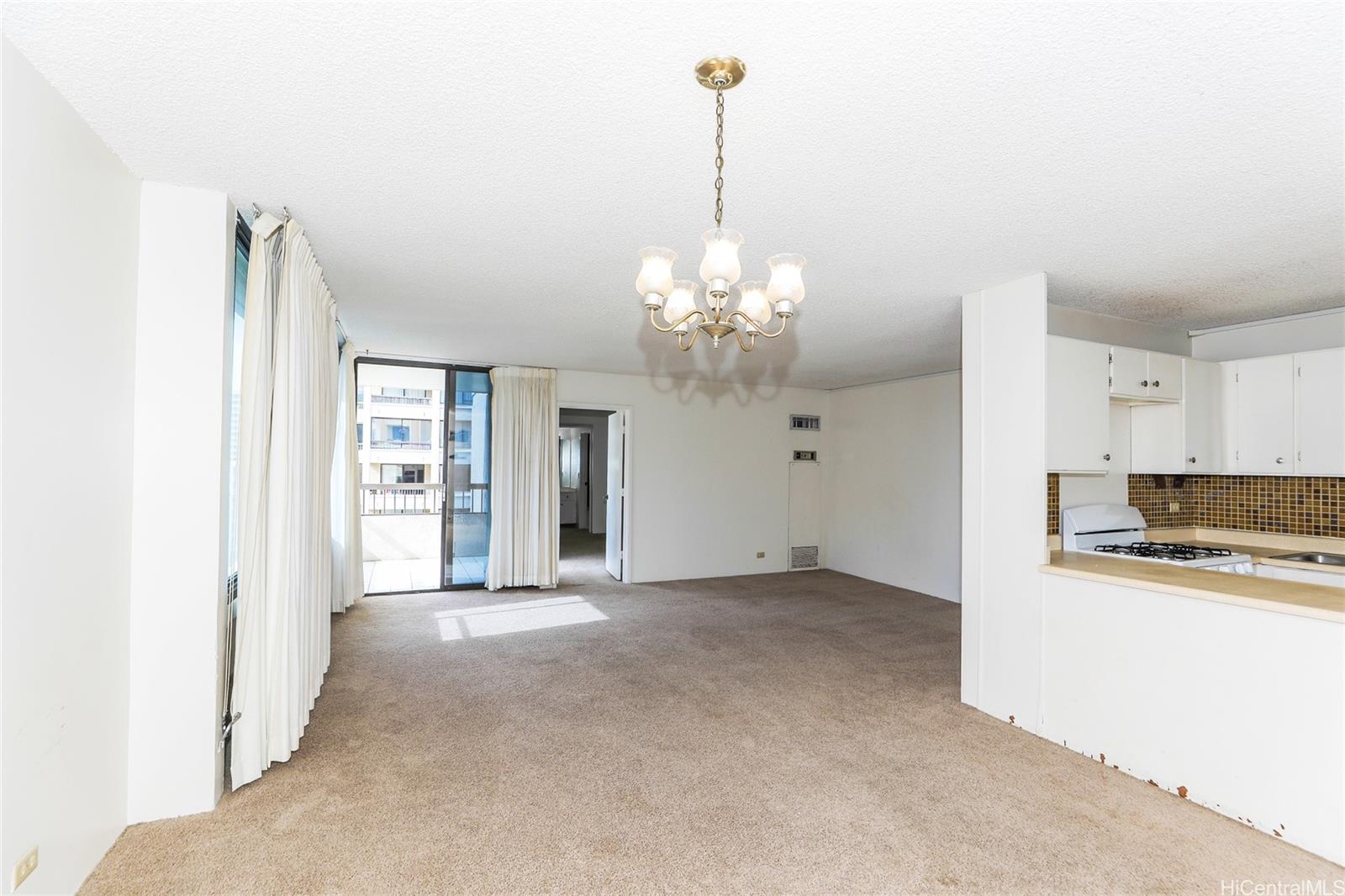 2215 Aloha Dr Honolulu - Rental - photo 3 of 25