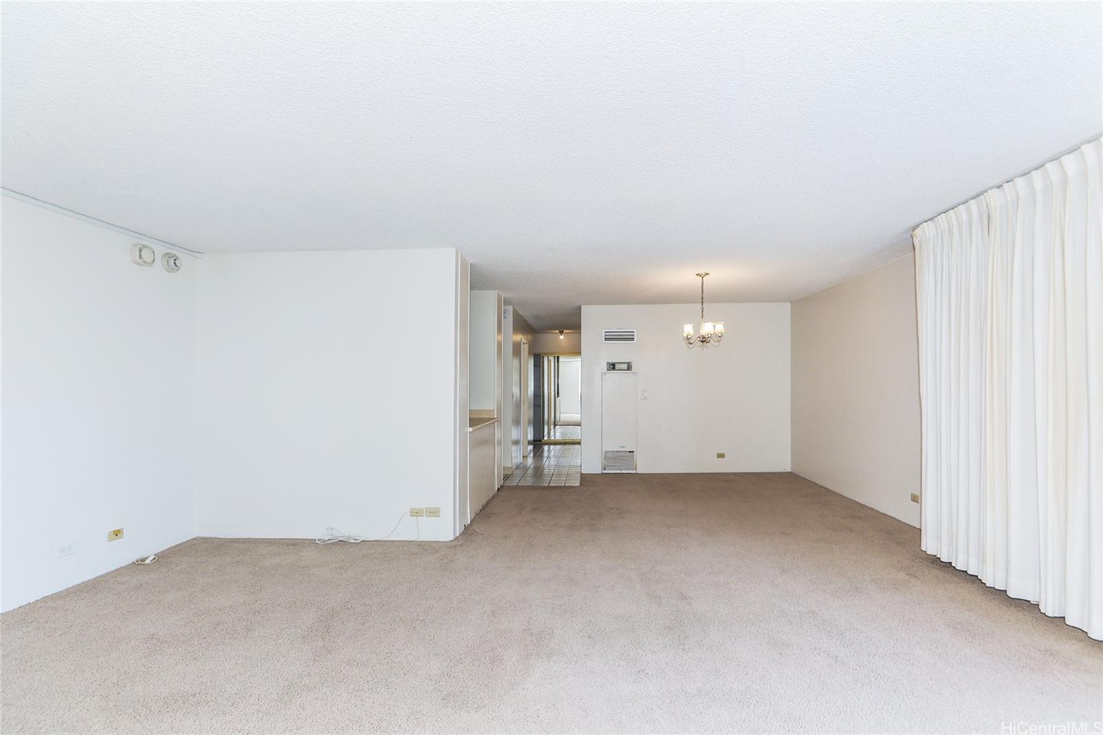 2215 Aloha Dr Honolulu - Rental - photo 6 of 25