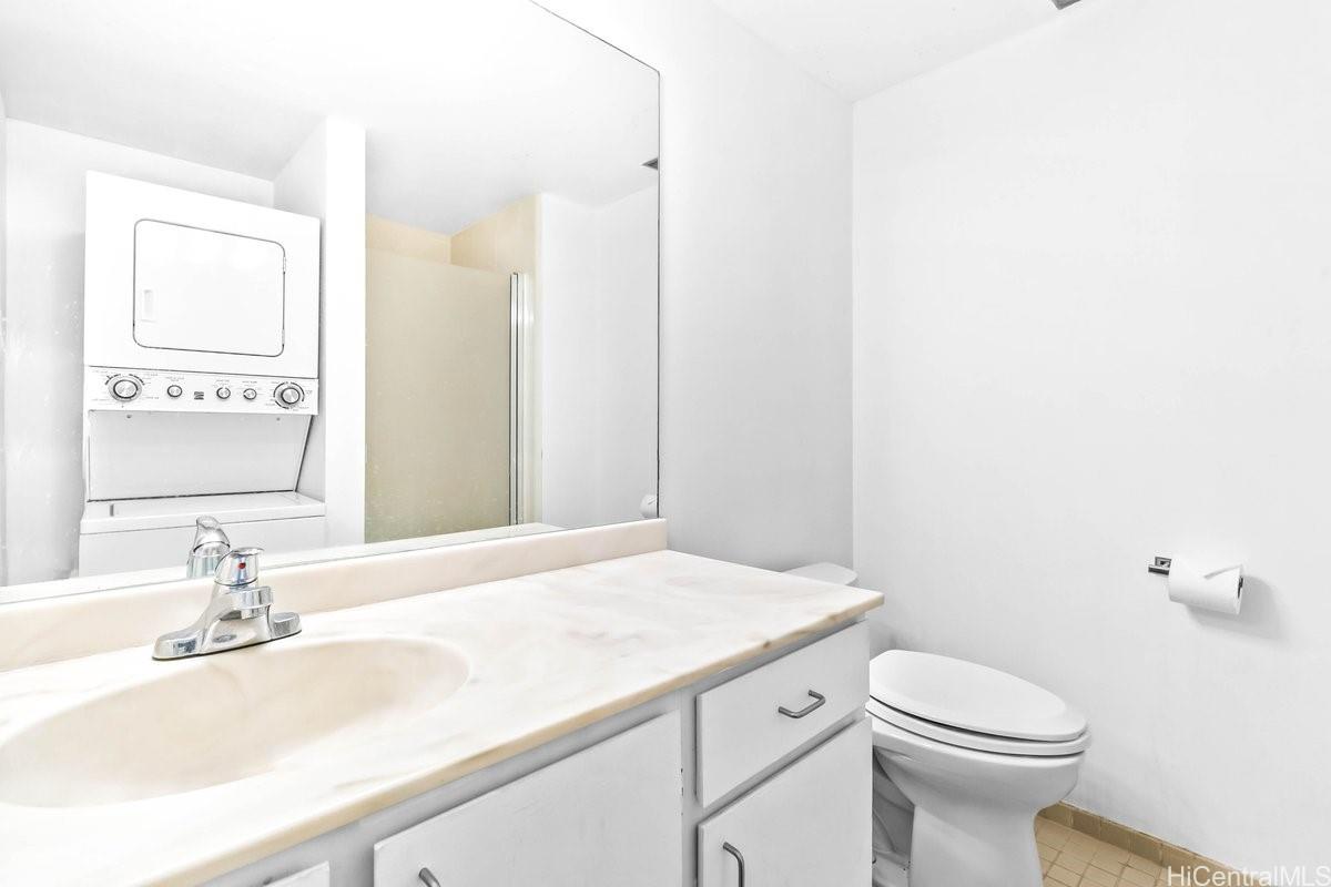 Aloha Towers condo # DH1401, Honolulu, Hawaii - photo 16 of 22