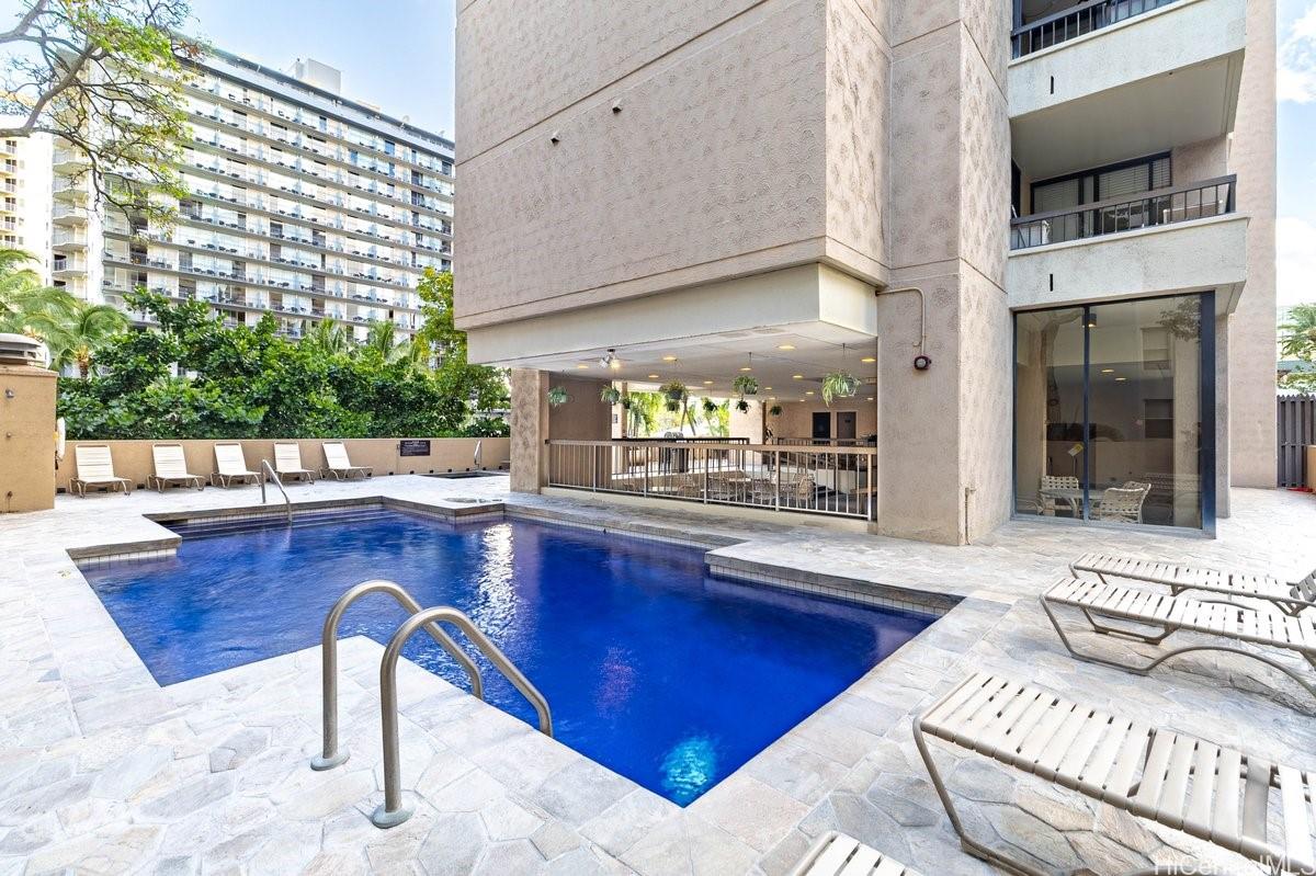 Aloha Towers condo # DH1401, Honolulu, Hawaii - photo 19 of 22