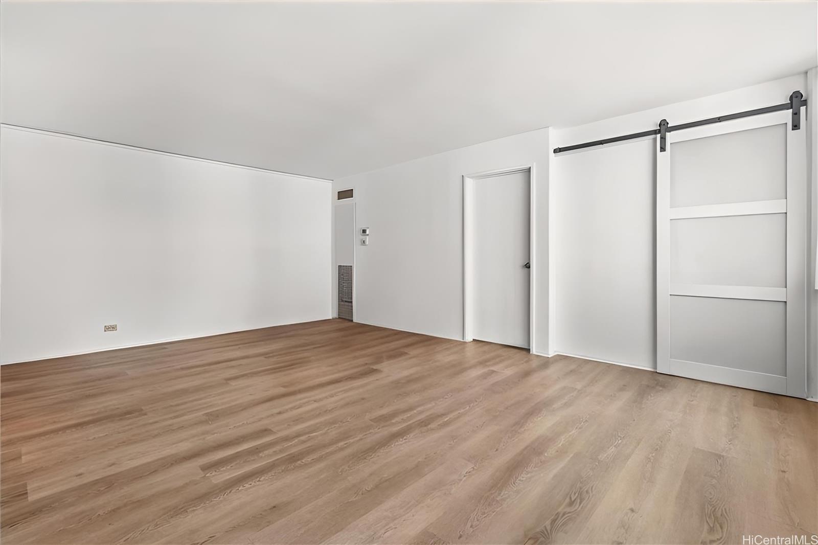 Aloha Towers condo # DH1401, Honolulu, Hawaii - photo 5 of 22