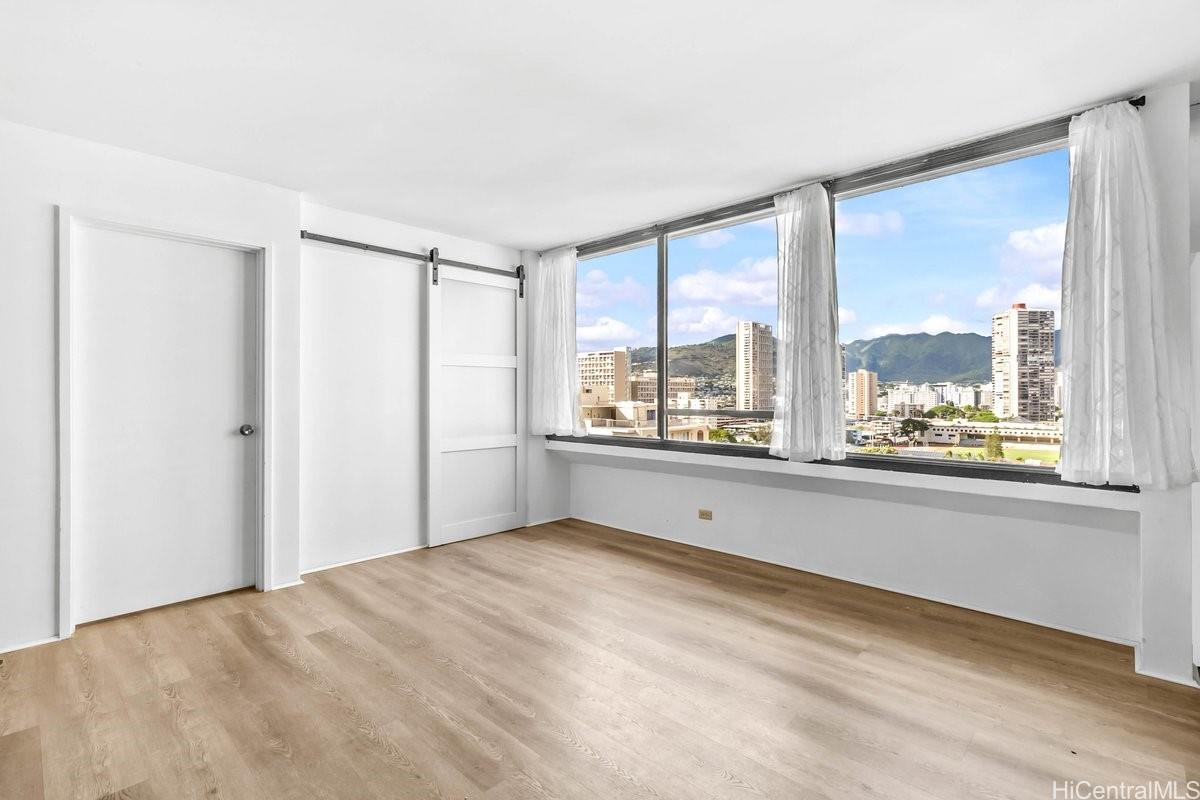 Aloha Towers condo # DH1401, Honolulu, Hawaii - photo 6 of 22