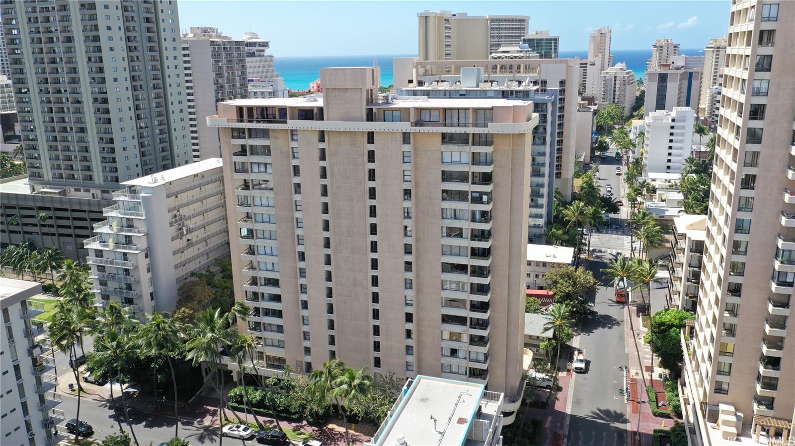 Aloha Towers condo # DH702, Honolulu, Hawaii - photo 2 of 25