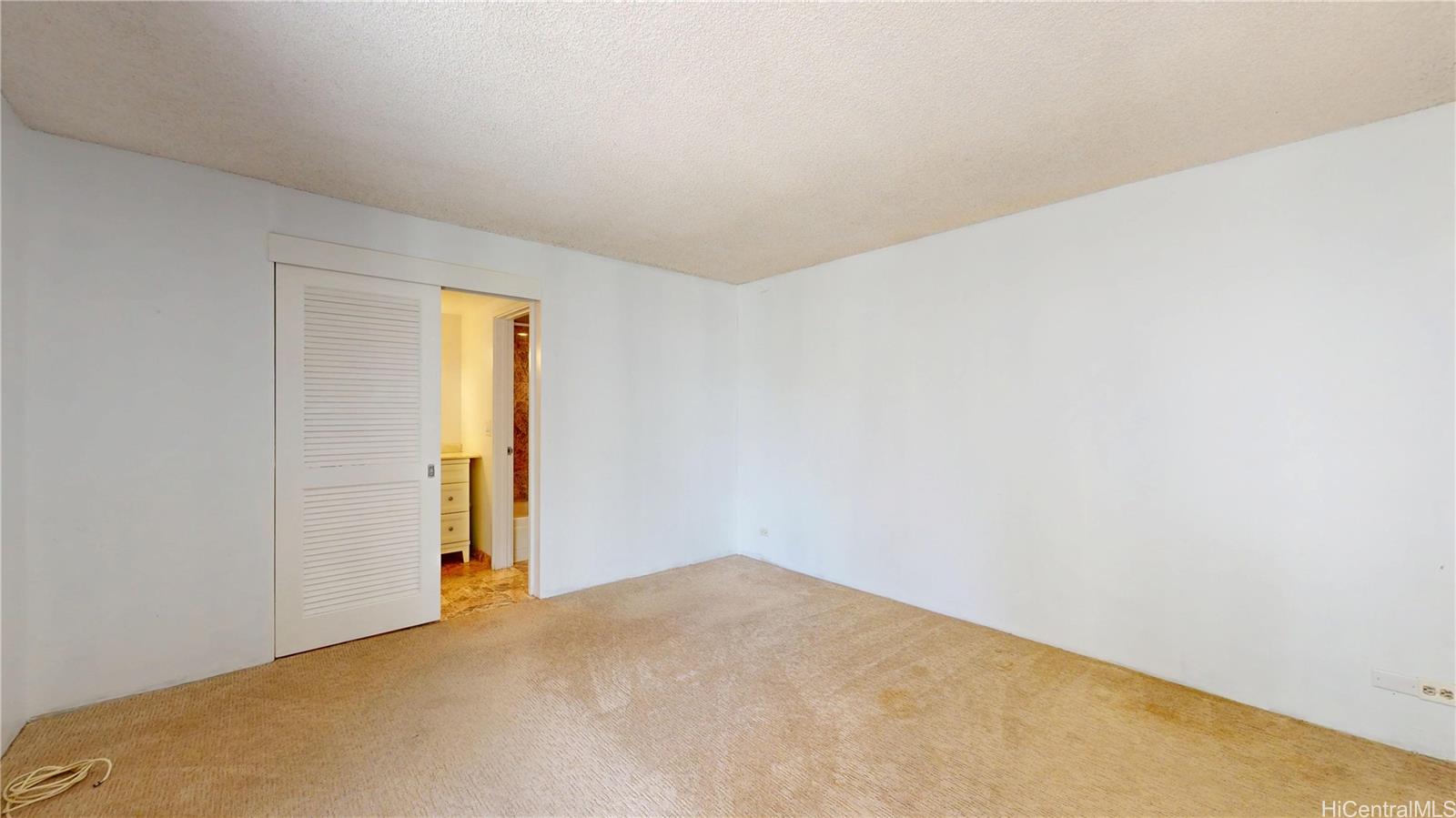 Aloha Towers condo # DH702, Honolulu, Hawaii - photo 11 of 25