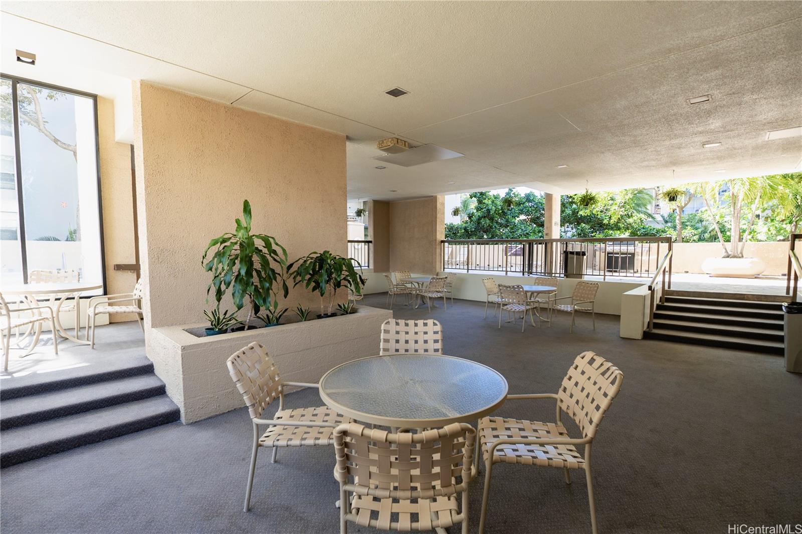 Aloha Towers condo # DH702, Honolulu, Hawaii - photo 22 of 25