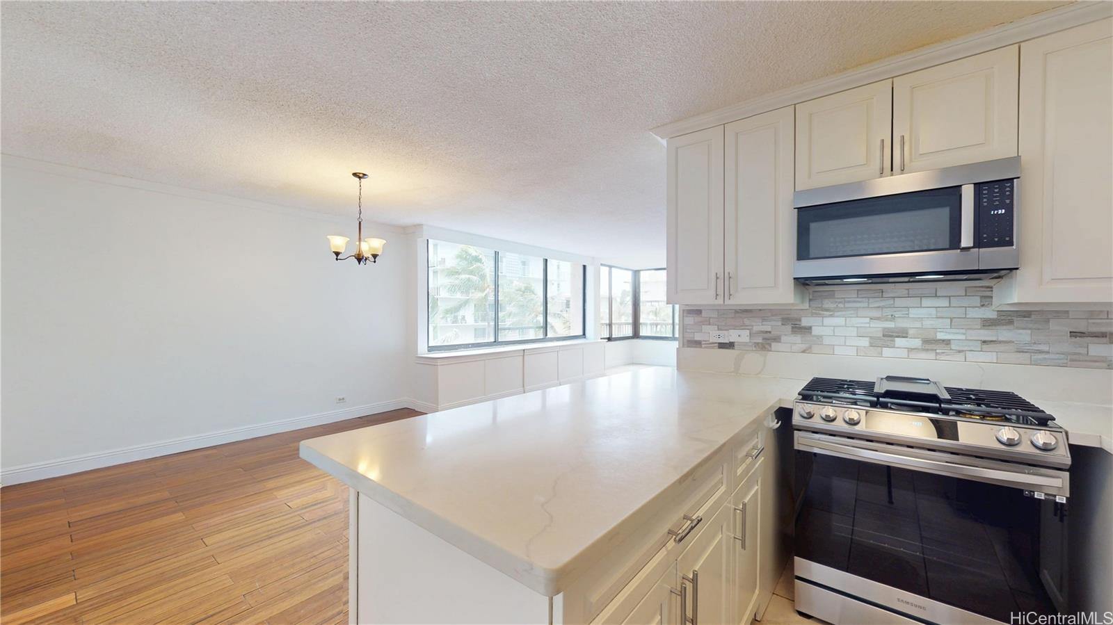 Aloha Towers condo # DH702, Honolulu, Hawaii - photo 9 of 25