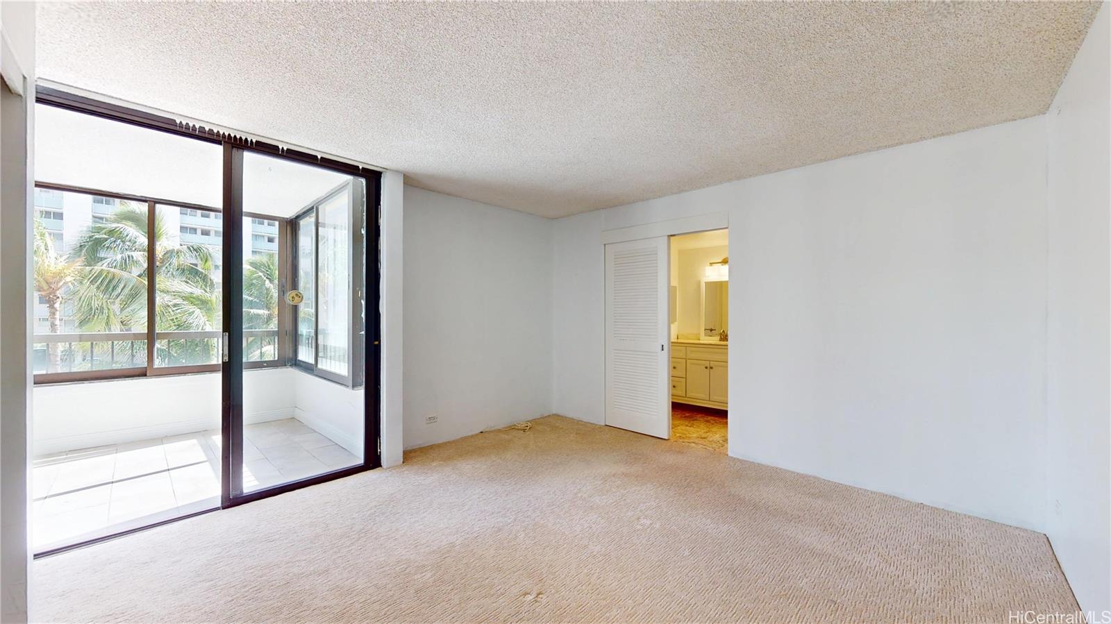 Aloha Towers condo # DH702, Honolulu, Hawaii - photo 10 of 25