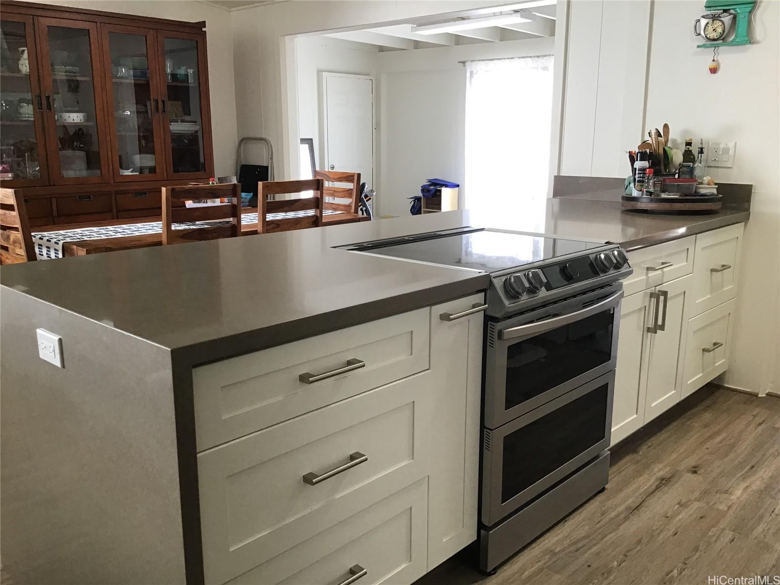 2218  Anapanapa Street Pacific Palisades, PearlCity home - photo 3 of 25