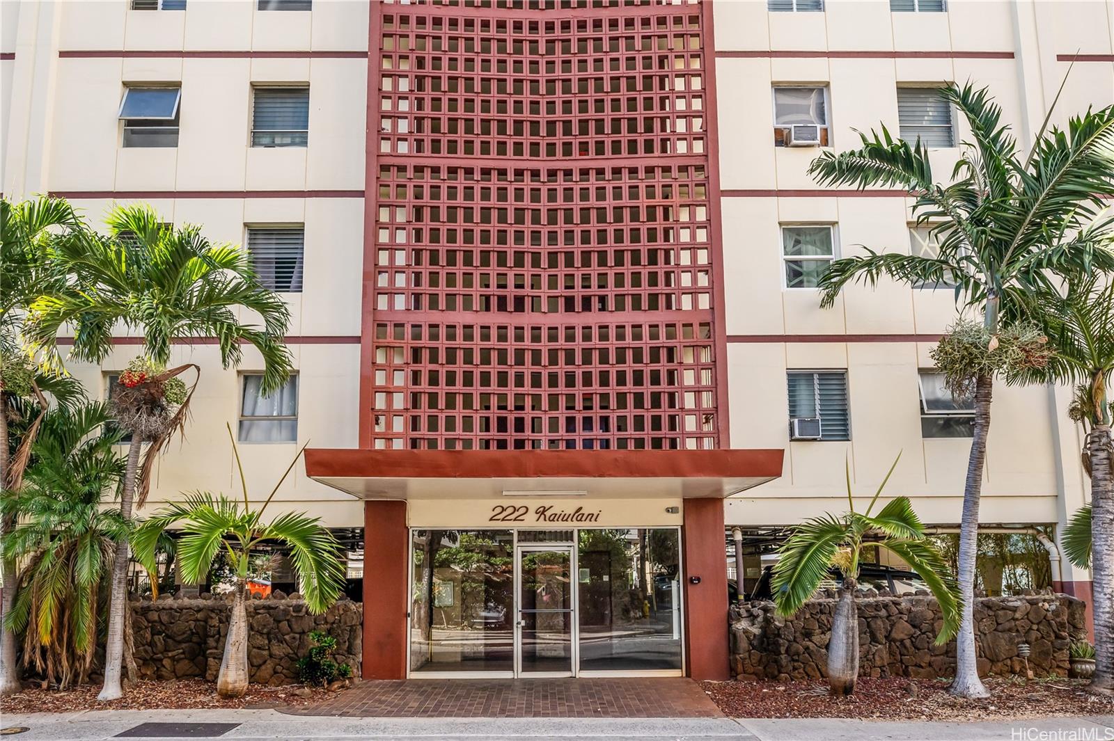 222 Kaiulani Apts condo # 208, Honolulu, Hawaii - photo 22 of 23