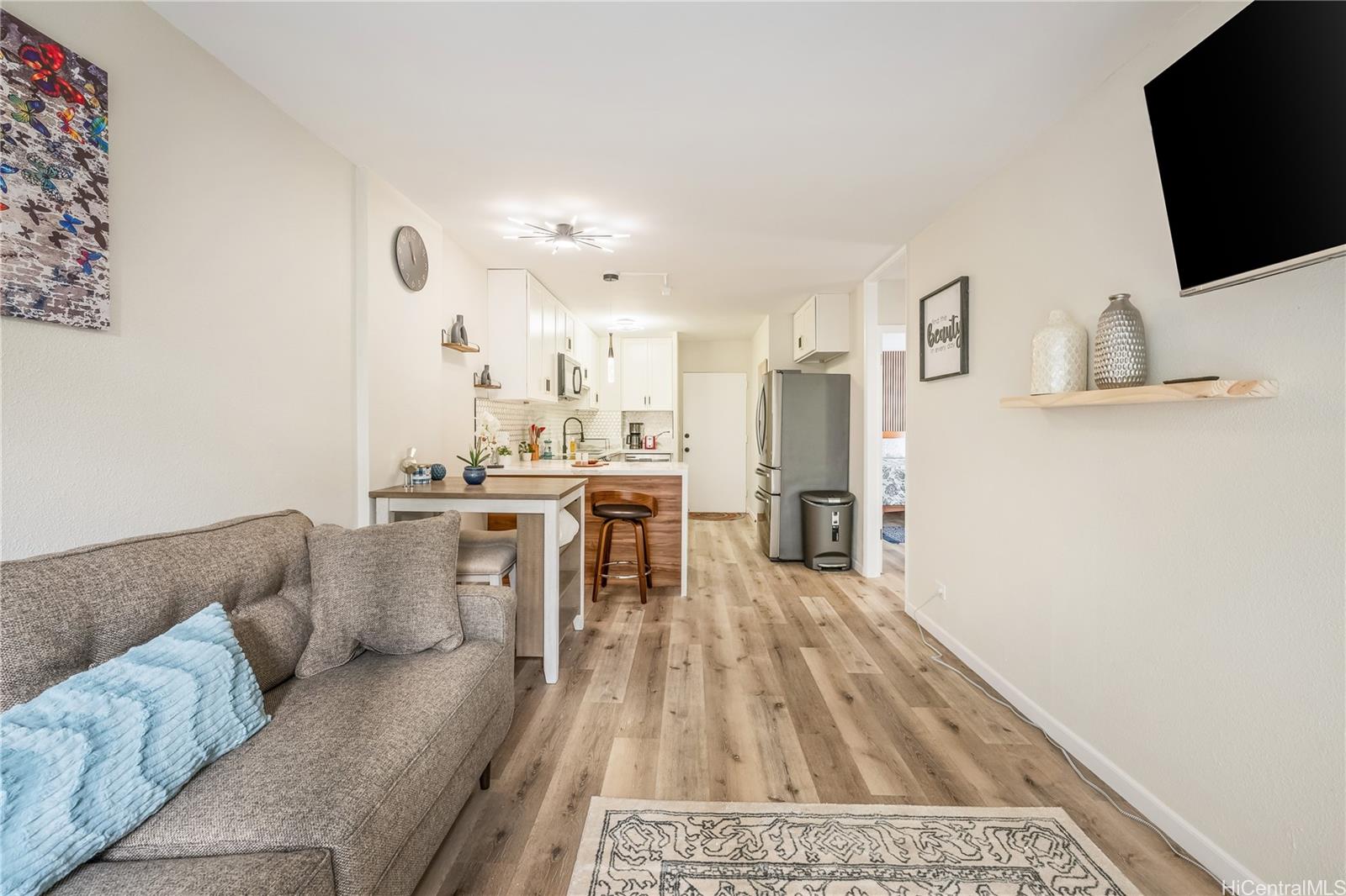 222 Kaiulani Apts condo # 208, Honolulu, Hawaii - photo 7 of 22