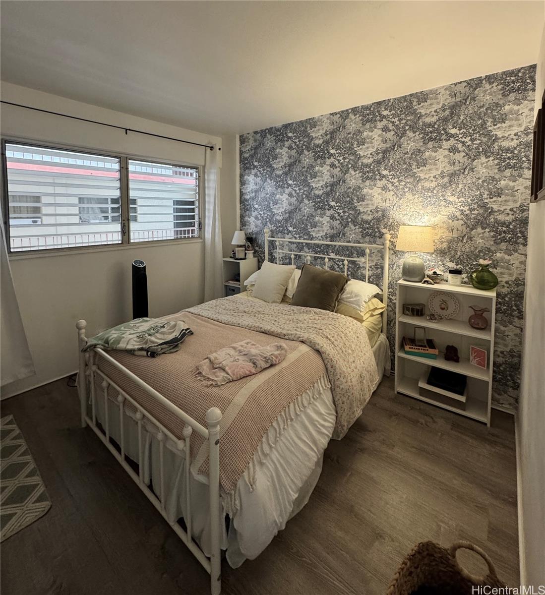 222 Kaiulani Apts condo # 303, Honolulu, Hawaii - photo 5 of 11