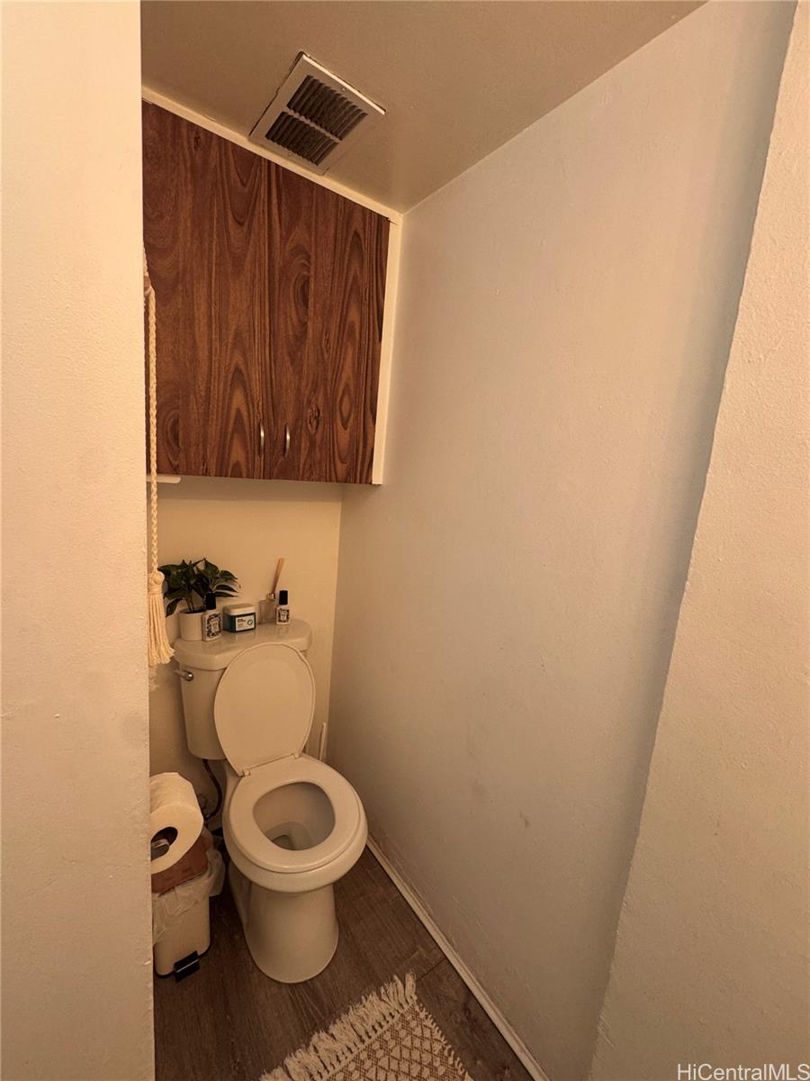 222 Kaiulani Apts condo # 303, Honolulu, Hawaii - photo 8 of 11