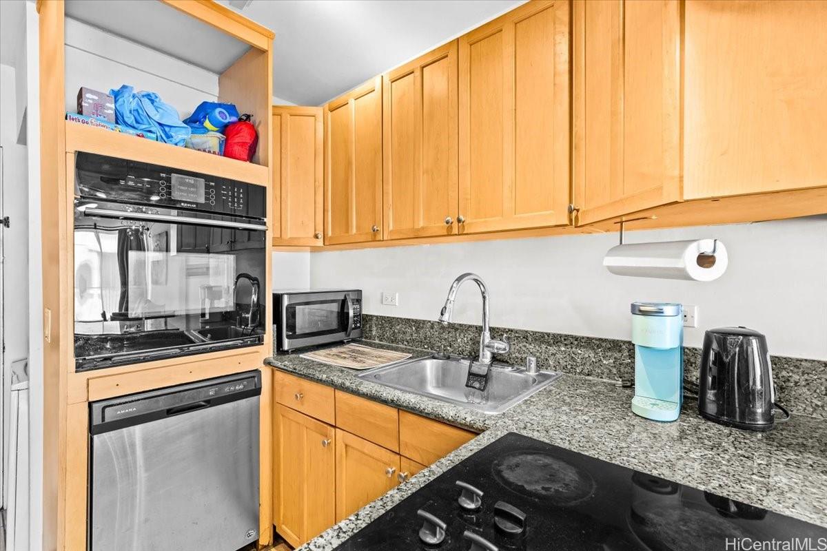 222 Kaiulani Apts condo # 405, Honolulu, Hawaii - photo 12 of 25