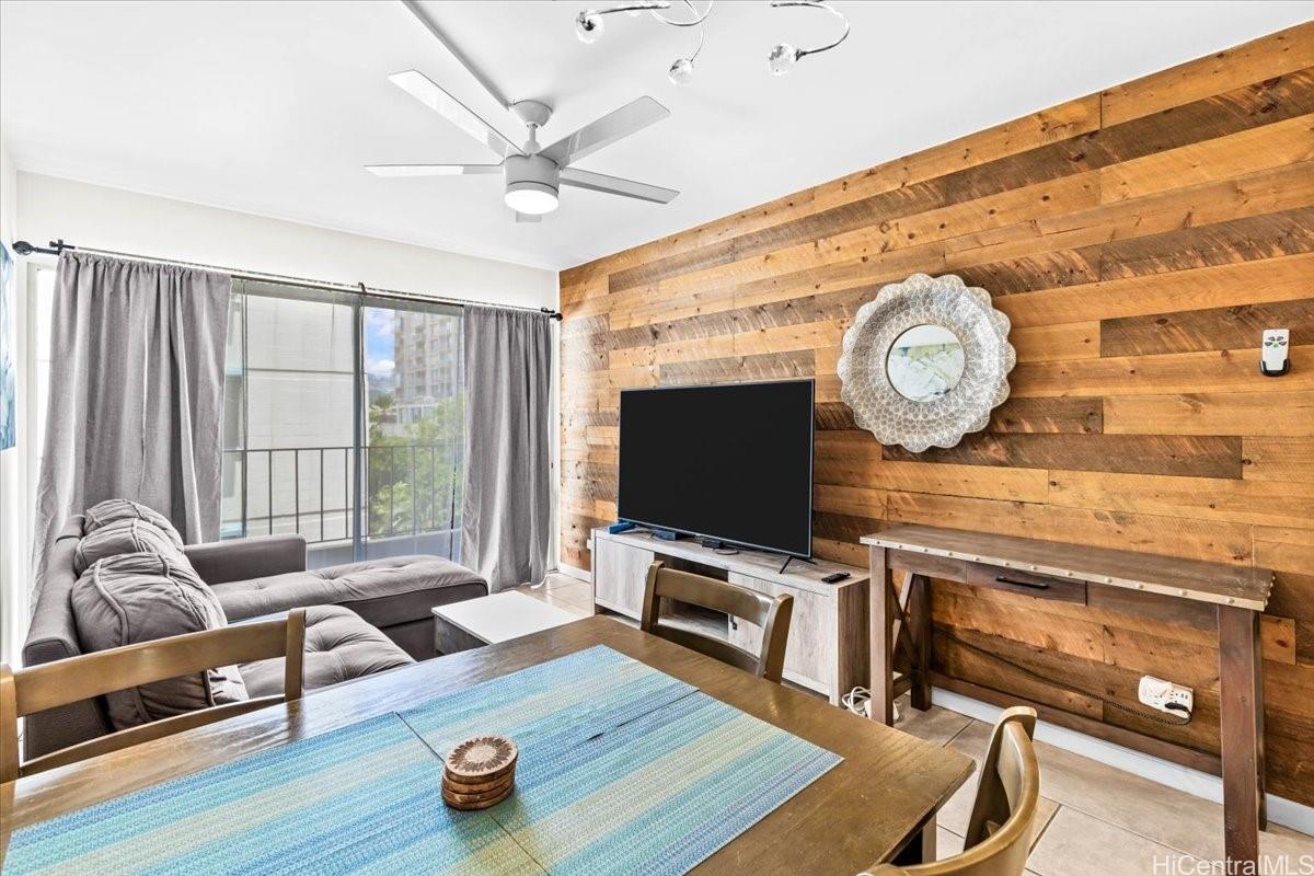 222 Kaiulani Apts condo # 405, Honolulu, Hawaii - photo 3 of 25