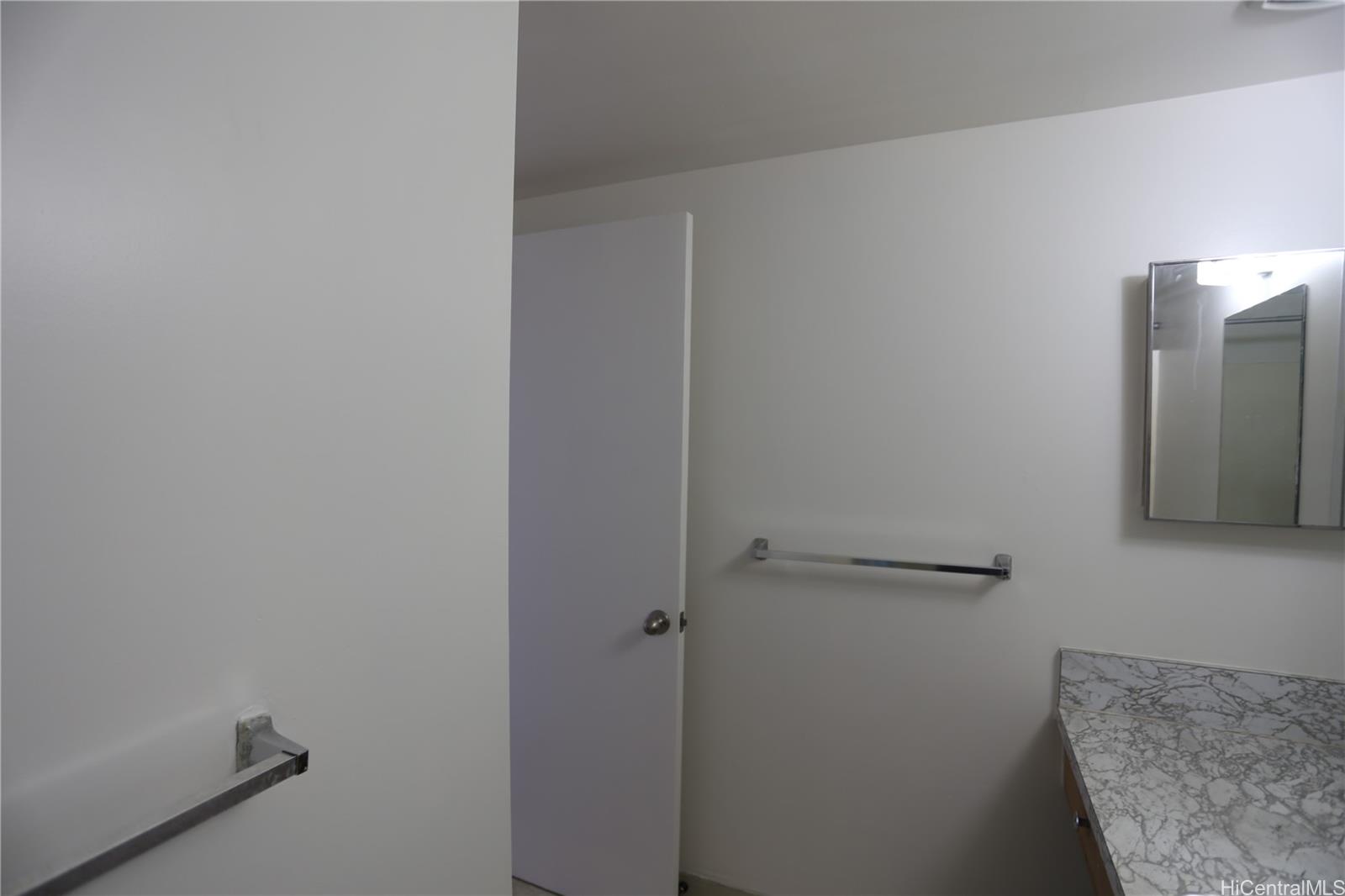 222 Liliuokalani Ave Honolulu - Rental - photo 12 of 21