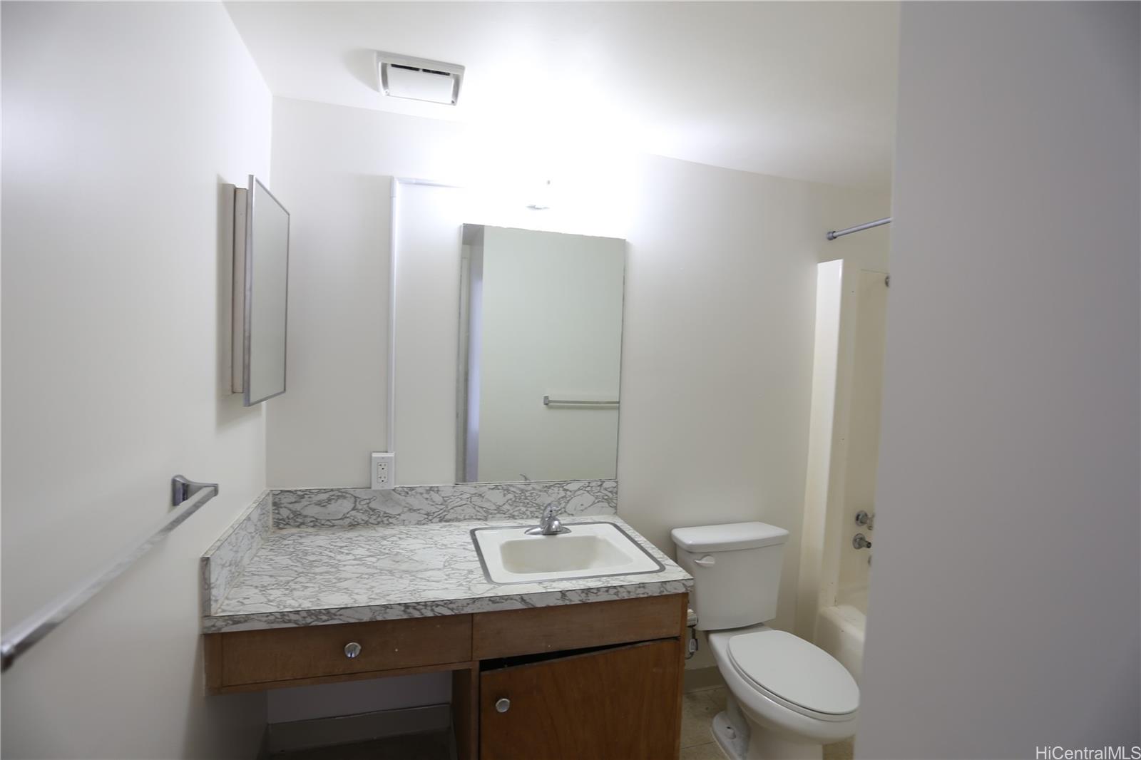 222 Liliuokalani Ave Honolulu - Rental - photo 13 of 21