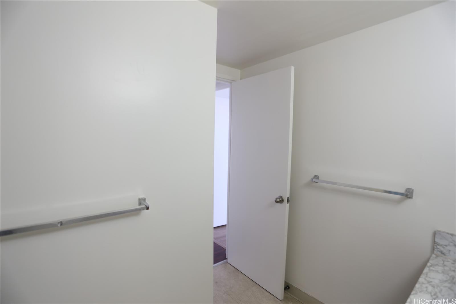 222 Liliuokalani Ave Honolulu - Rental - photo 15 of 21