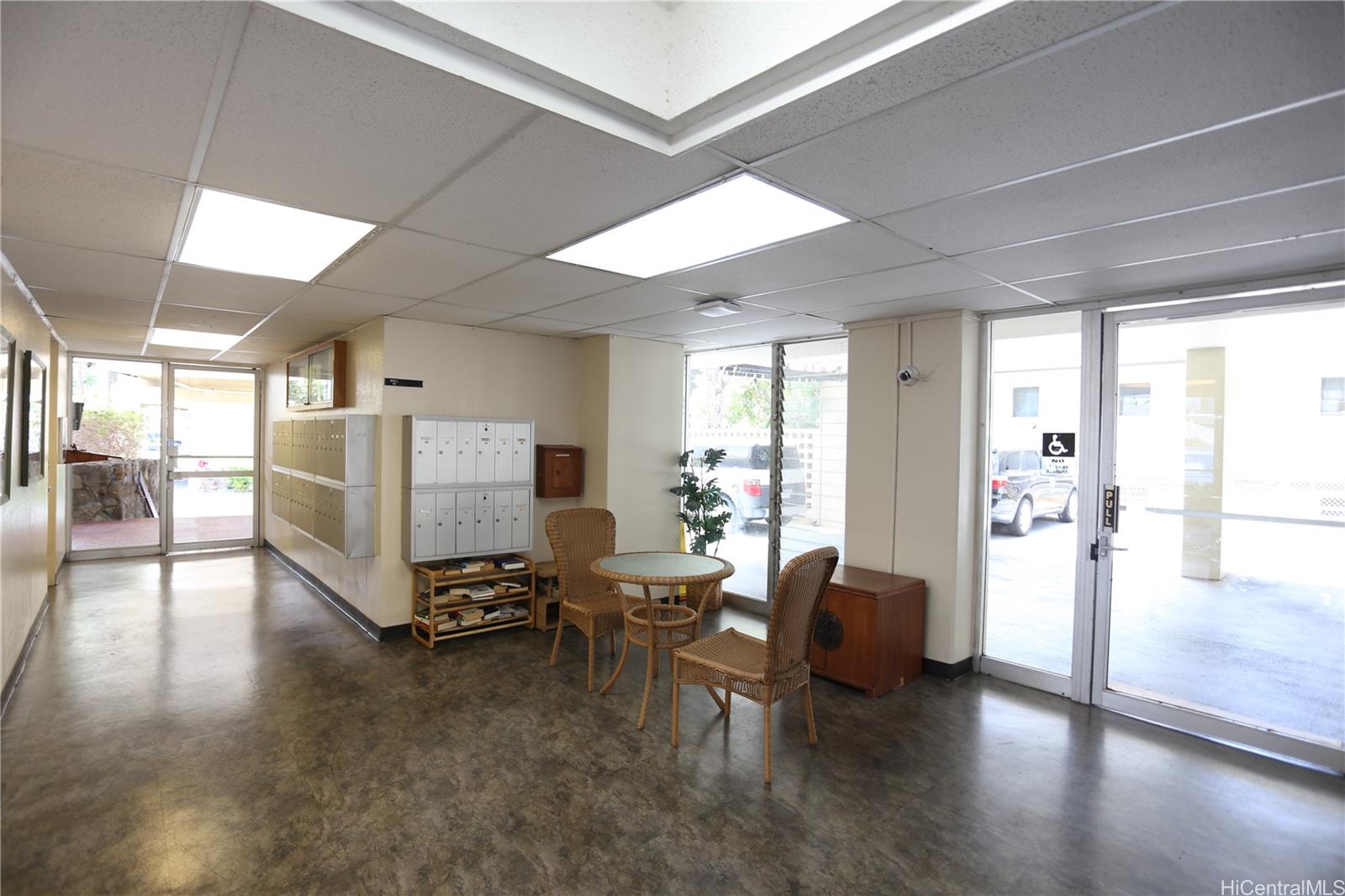 222 Liliuokalani Ave Honolulu - Rental - photo 19 of 21