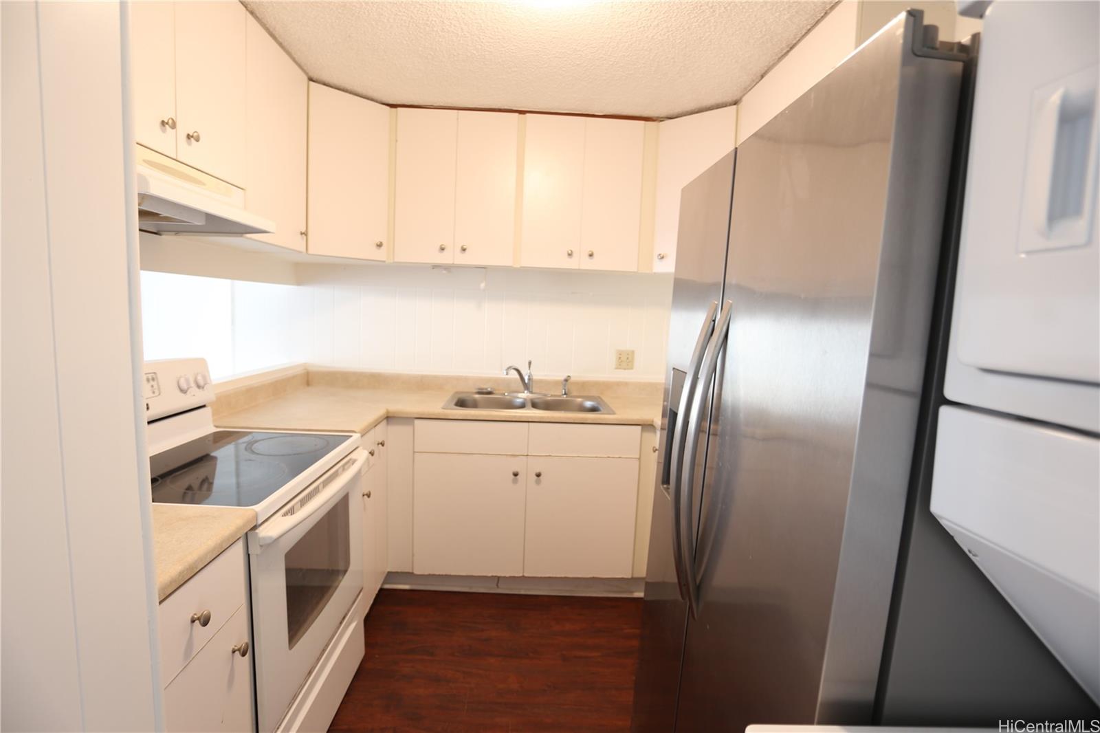 222 Liliuokalani Ave Honolulu - Rental - photo 5 of 21