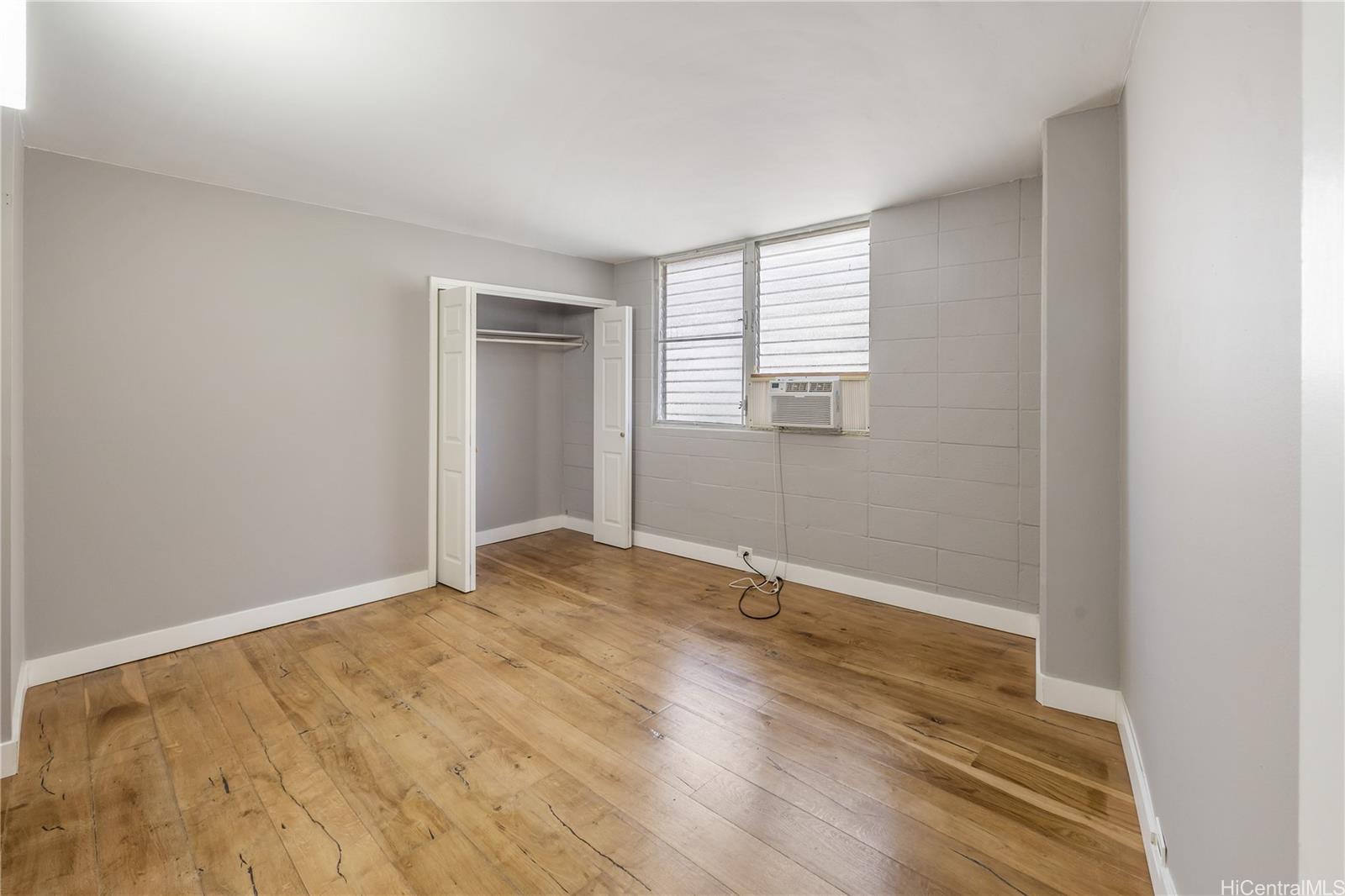 Liliuokalani Plaza condo # 302, Honolulu, Hawaii - photo 13 of 24