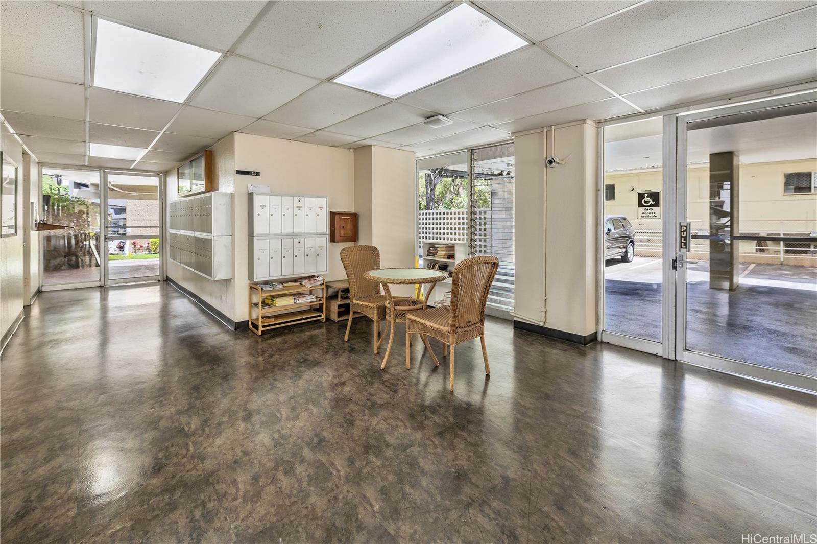 Liliuokalani Plaza condo # 302, Honolulu, Hawaii - photo 16 of 24